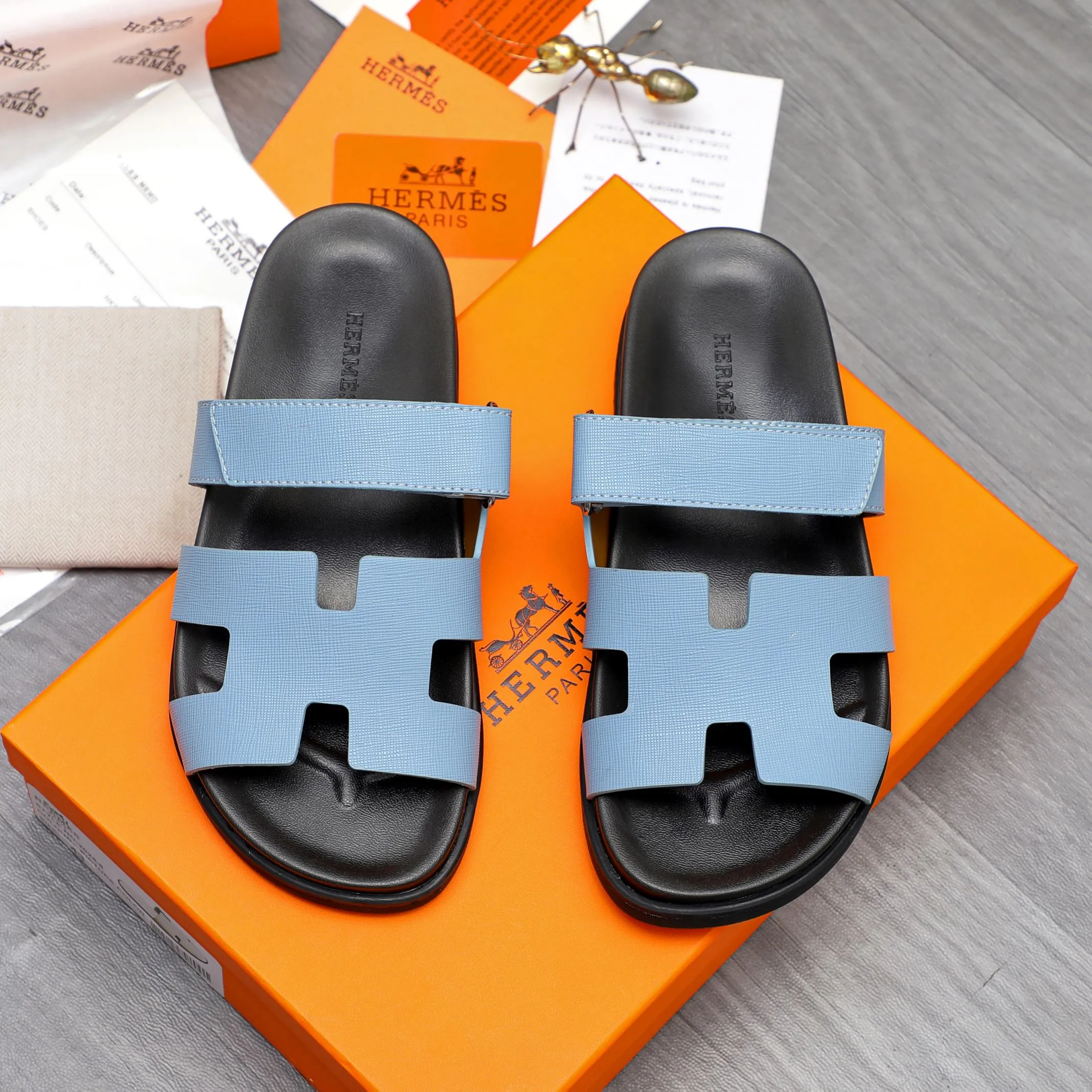 Men's shoes 💰340 Product trademark: Hermes "Hermes" Couple's slippers Regular size: 36-46 Product material: Selected vertical grain cowhide upper, microfiber lining, original outsole